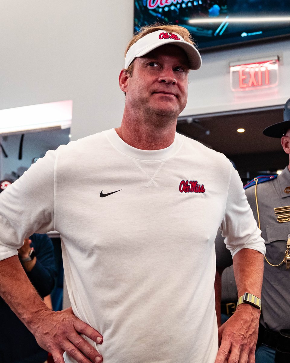 OleMissFB's tweet image. HOW WE FEELING? 🤩

#HottyToddy