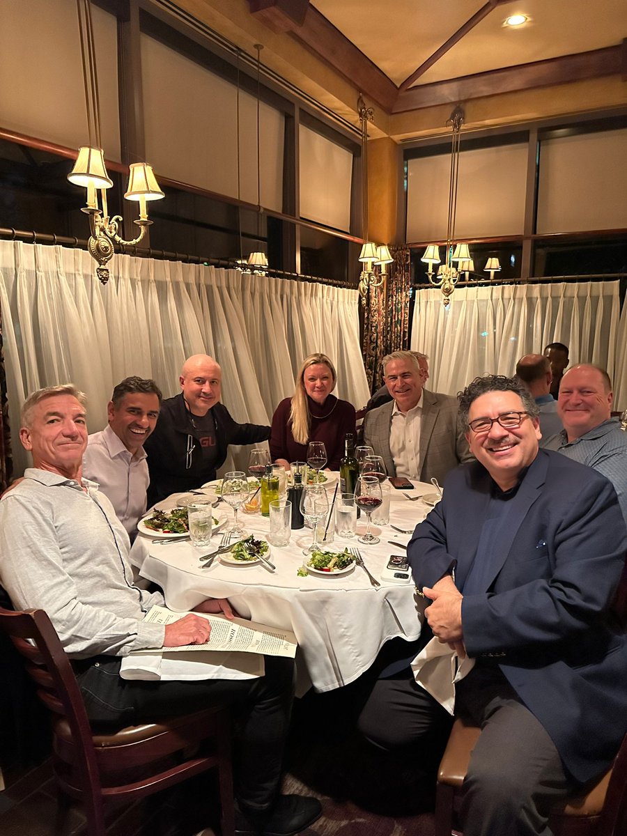 Excited for the @VascularSVS #CPVI course tomorrow! Fortunate to get to break bread with some of the stellar faculty at dinner tonight! @VascularMD @VikKashyapMD @pschneidermd1 @surgmax @dtmcdevitt and Dr. Chris Kwolek