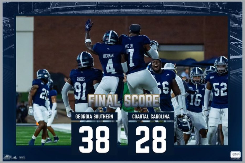 JaredBenko's tweet photo. Thank you 🦅 Nation on a record-setting night in Paulson‼️

The Power of Paulson is special!!!

#GATA | #HailSouthern 🦅 https://t.co/qP9wCX6Ue8