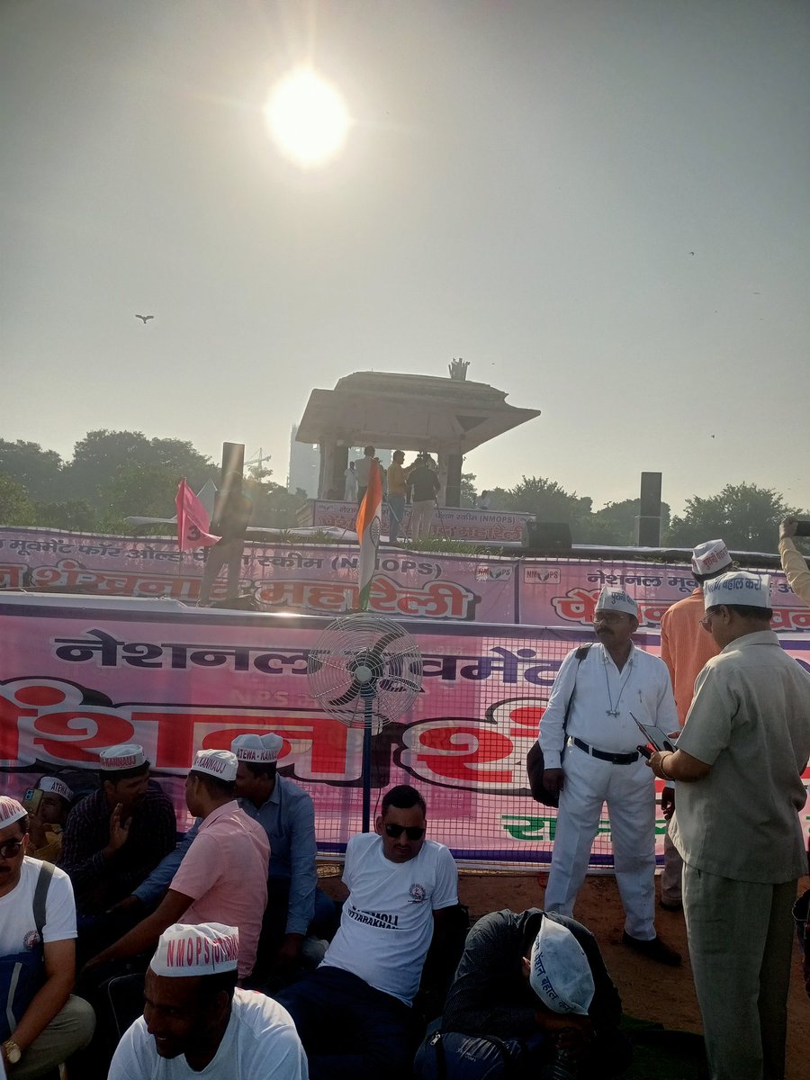 pawankumarx's tweet photo. @NmopsInd 
@vijaykbandhu 
Delhi today https://t.co/Q5nbw1krVg