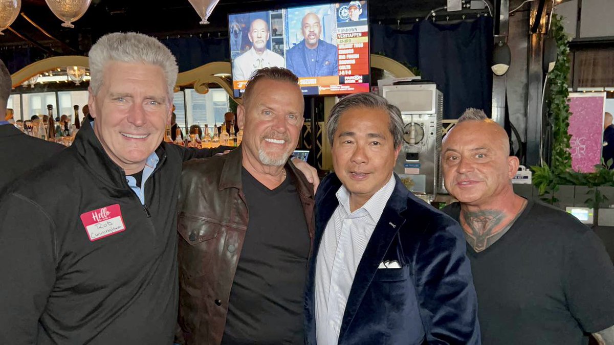 KuwlShow's tweet image. How people with common purpose &amp;amp; grand vision have joined together from every walk of life can only be acknowledged as a true #Linqtogether blessing! @linqtoinc @BlackberryXRP @JosephEndoso @JoelKatz @X @OG1XRP #ProperParty @Ripple #IPO #XRP #Family