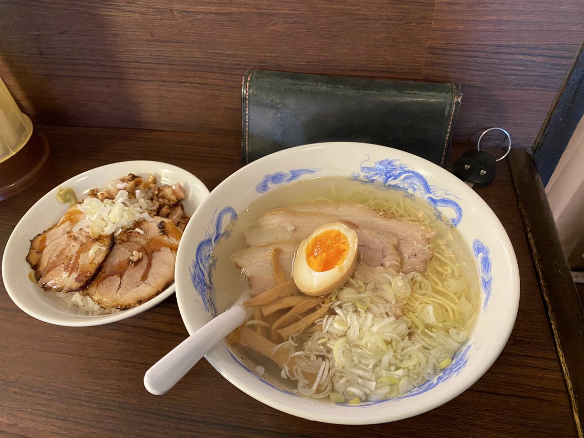 kikyou__'s tweet photo. 塩翔叶ラーメンチャーシュー丼セット https://t.co/jpQj4ZaD1x