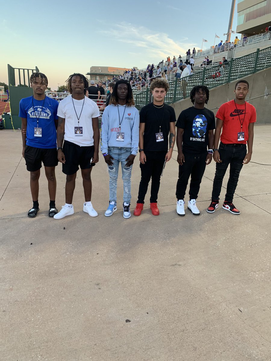 WardlawCoach's tweet photo. I’d like to that @sagufootball @CoachGregEllis for having me and my athletes out to the game today !!
#RecruitNorth #StallionFootball #NAIA #CollegeFootball https://t.co/CmiYdHxvpb