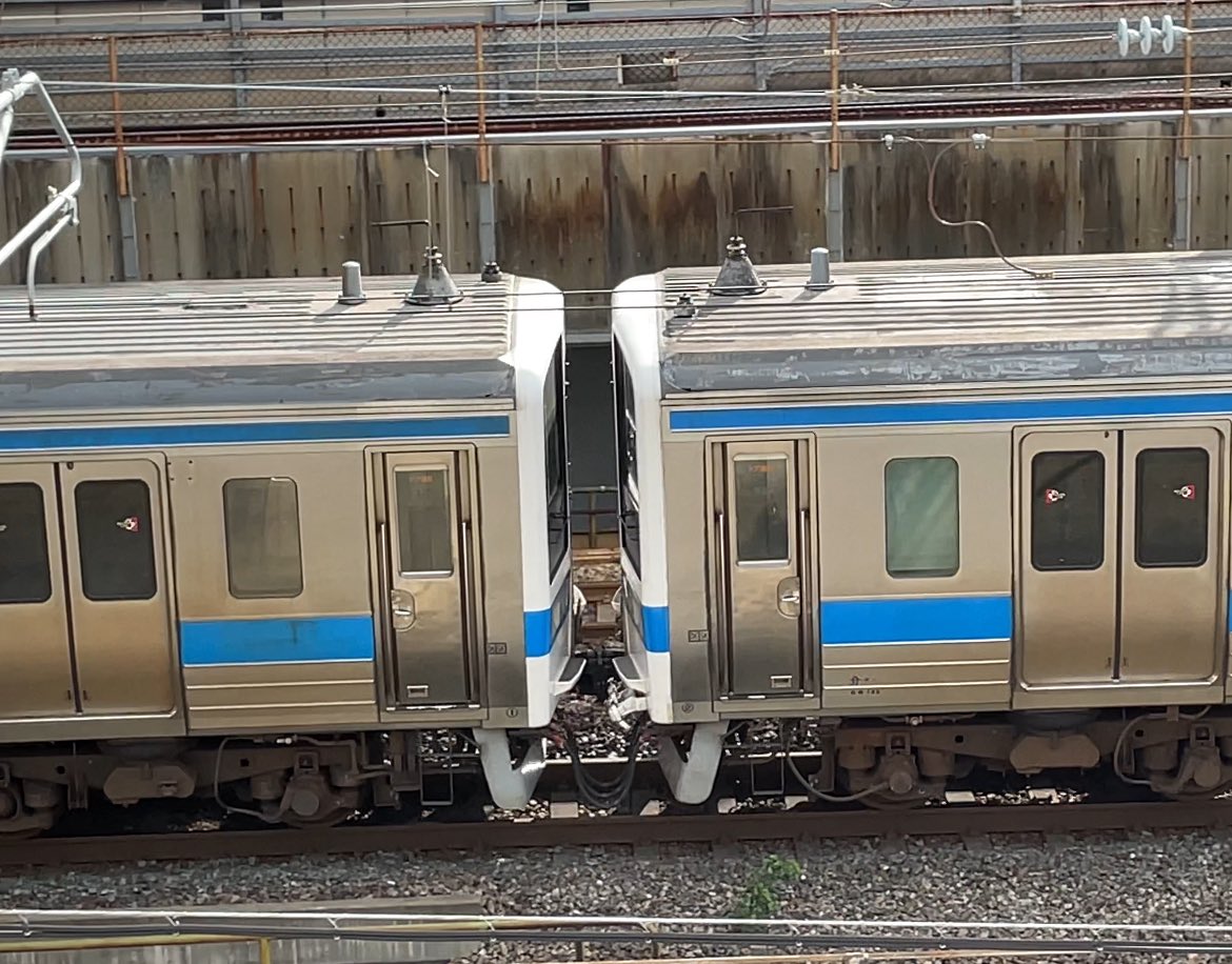 nobu_711's tweet photo. １０／１午前中の撮影あれこれ🚃☀️#jr九州 #jr貨物 #jr西日本 #500系新幹線 #ハローキティ新幹線 #或る列車 #ef81 #ed7... https://t.co/6oW4PsyK6S @YouTubeより

こんにちは〜お疲れ様です😄
午前中の動画、ご視聴よろしくお願いします🙋‍♂️ https://t.co/lGqCu1XPig