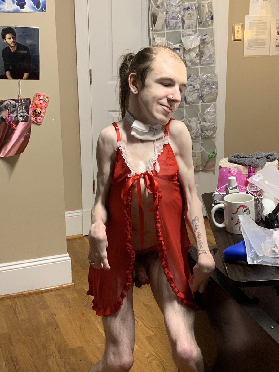 Kylejenkins1998's tweet photo. This is the real Kylie my friends I’m gay I have been gay since November 2019 and I’m trans I go by She/Her🏳️‍🌈🏳️‍⚧️💕 https://t.co/jDxY1i3PMv