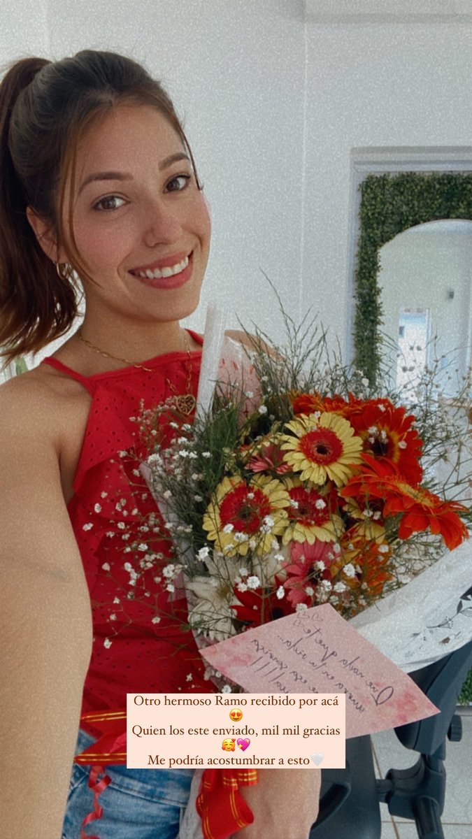 mt_taube's tweet photo. Los bellos ramos de flores que recibí esta semana 💖🥰
No se quien las está mandando, pero las estoy amando🤩 https://t.co/lfp0yvsOSU