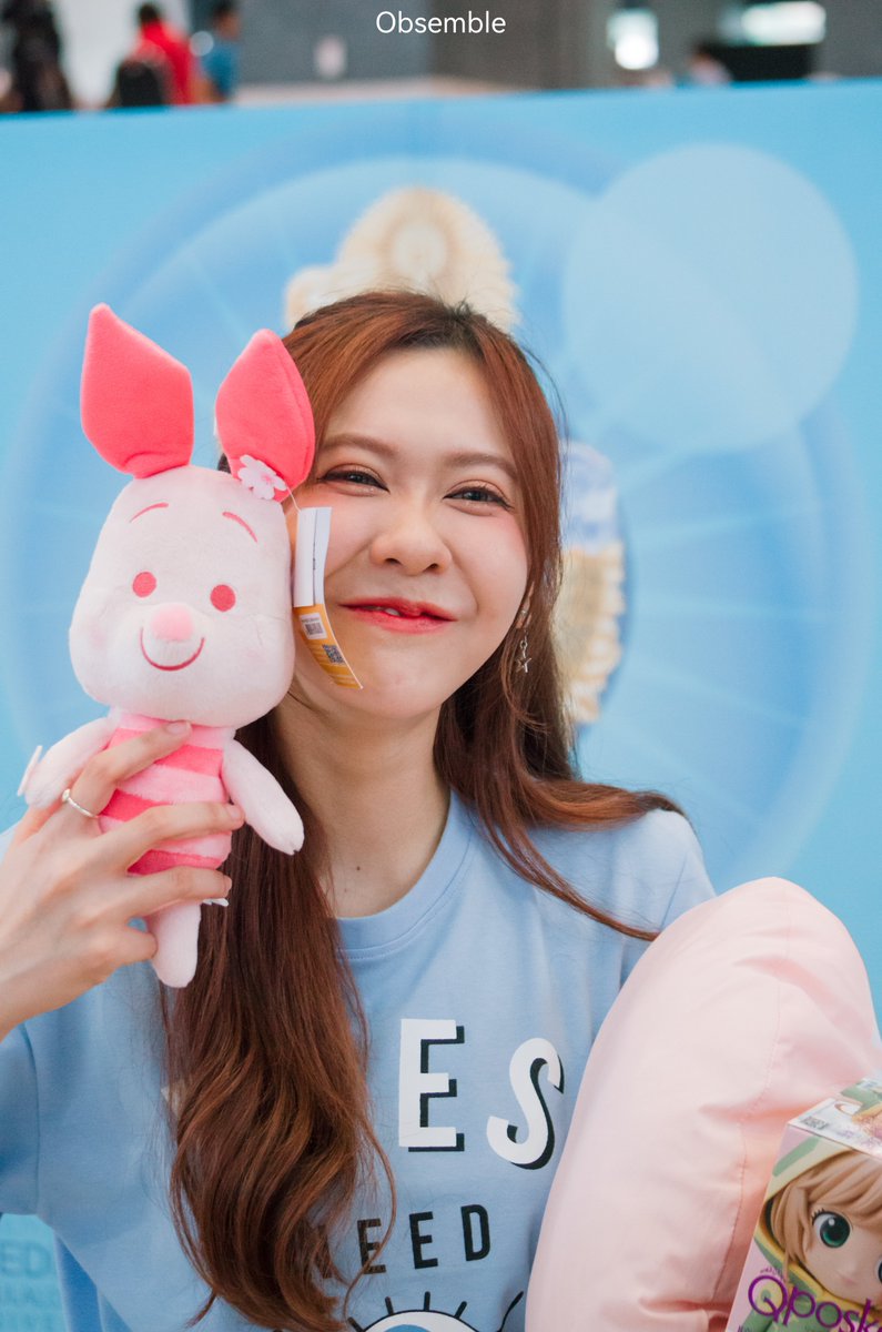 obsemble's tweet photo. สวัสดีเดือนตุลา : ยิ้มเยอะๆเลยน้าา
แฮปปี้ สดใสนะคะ 😽
#NoeyKanteera
#Obsemble https://t.co/y6VcbUhxDy