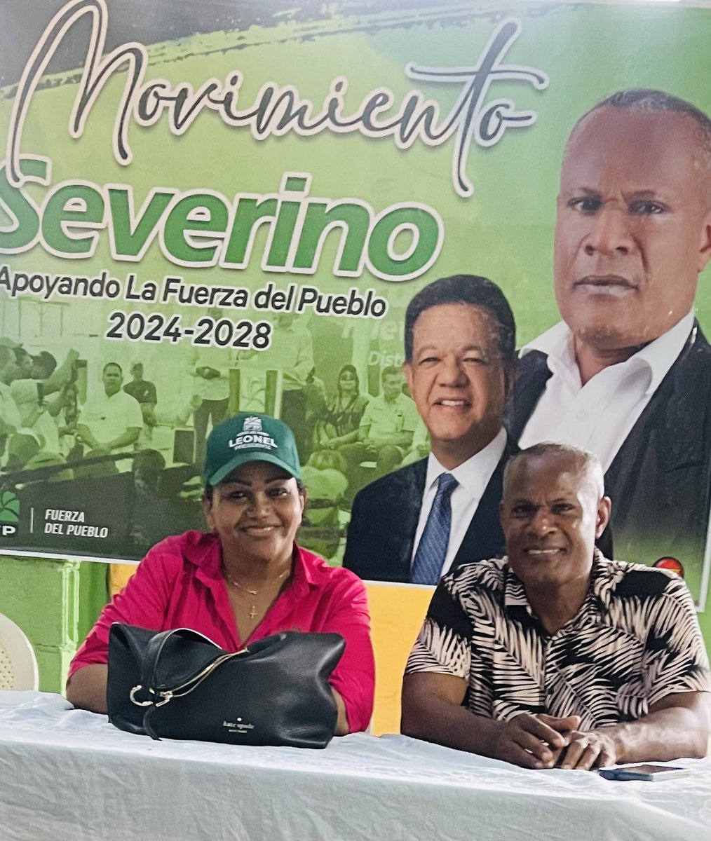anitabritogil's tweet photo. Extraordinaria reunión organizada por nuestro compañero Severino en el barrio los cartonés seguimos trabajando por nuestra gente.
#AnaBritoDiputada2024 #ComprometidaConAzua #FuerzaDelPueblo @LeonelFernandez @henry_meran @radhamesjimenez @RamirezSiano @ConLeonel1 @Edhoarda22 https://t.co/ydJmbGidvq