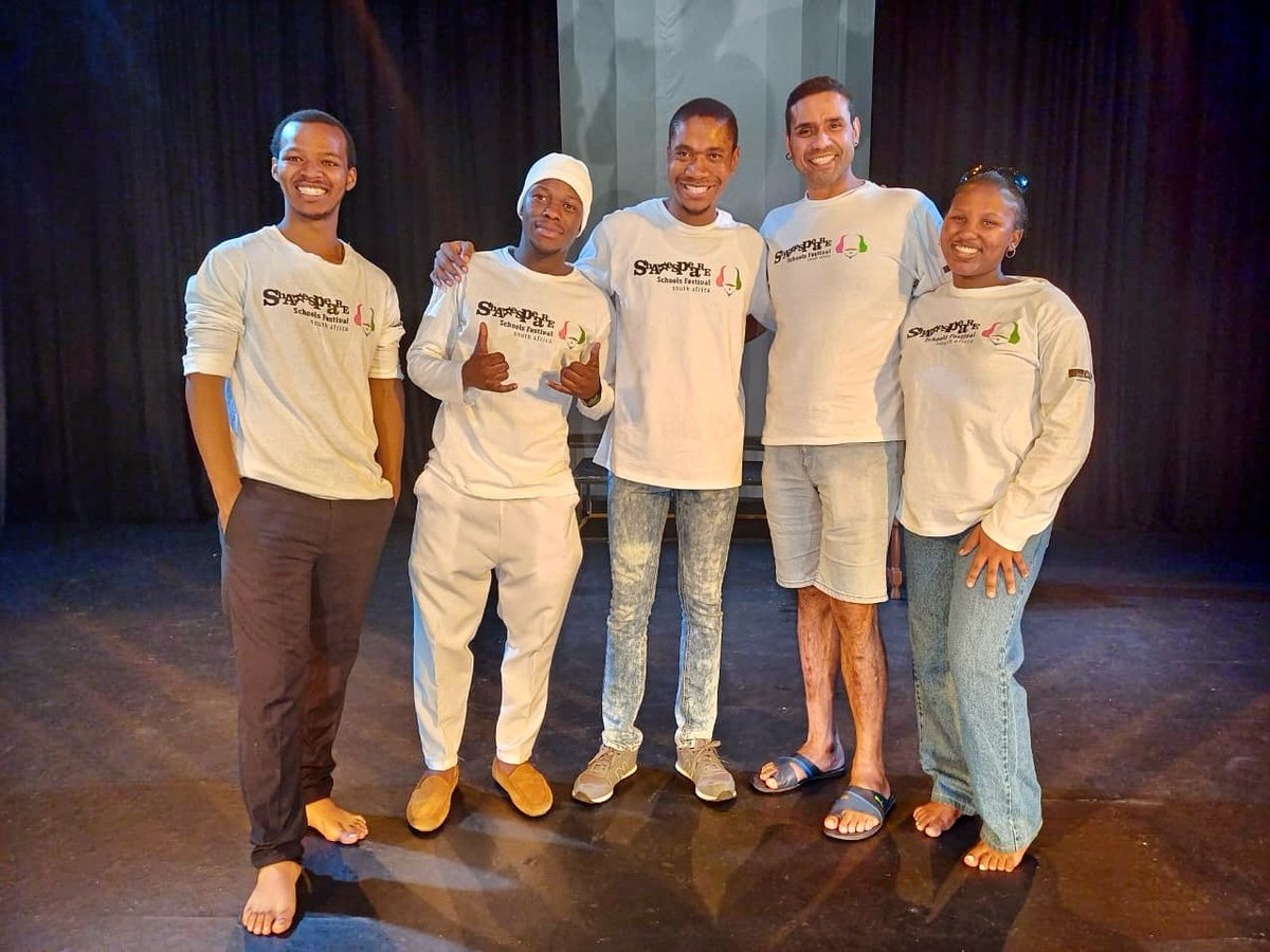 Big thanks to our amazing festival team and Durban's fantastic facilitator, Rowin! You made the Durban leg of Shakespeare Schools Festival South Africa a smashing success! Your dedication and hard work behind the scenes brought Shakespeare's magic to life. Here's to you! #SSFSA23