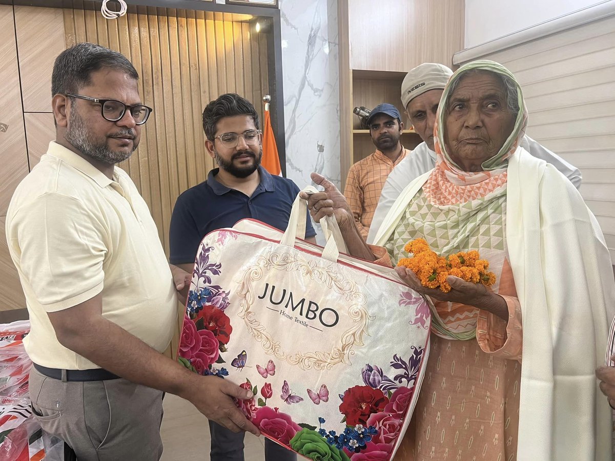 JMRoorkee's tweet photo. Today, as Joint Magistrate of Roorkee, I am delighted to honor and celebrate our cherished elders on International Day for Older Persons. Their wisdom and experiences have enriched our lives and shaped our community.  #InternationalDayForOlderPersons #RespectElders https://t.co/psXJTHWaq3