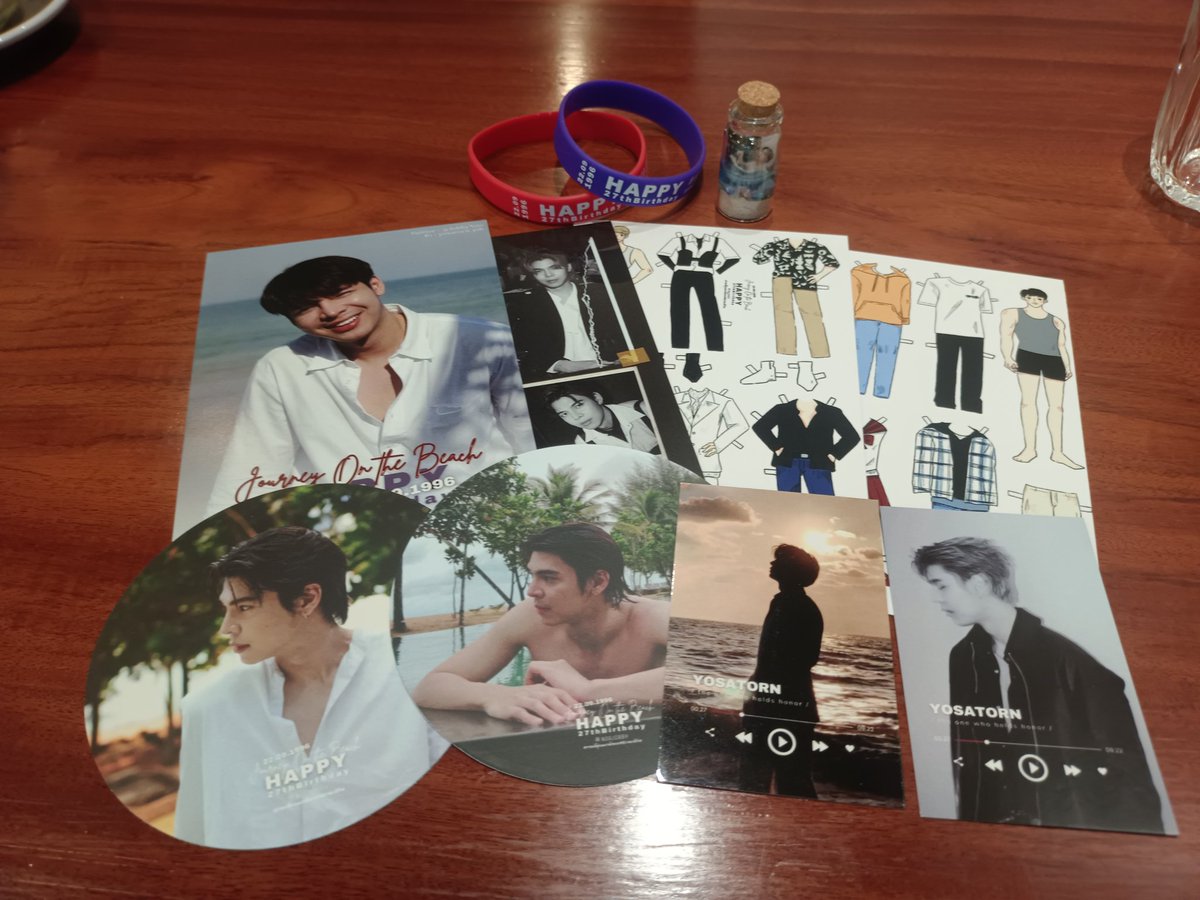 NattsuARest's tweet photo. คืนนี้จะมาเปิดฟอร์ม กอว. #ของดีชุมพรต้องยศธรคงลิขิต รอบไปรฯ นะคะ มีค่าส่ง 50.- และ set postcard #วิวของยศธร 10 ใบ จะ +30.- ค่ะ
ส่วนต่างที่เหลือหลังหักค่าใช้จ่ายทั้งหมดจะนำไปบริจาคมูลนิธิกระจกเงาตามที่ตั้งใจกันแต่แรกค่า
#noojobby
#JobYosatorn
#27thJobjaabBDProject https://t.co/hVV5Wrvkkc