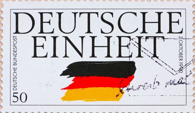 Oktober 3 Tag der Deutschen Einheit/ 3 Ekim Alman Birliği Günü
3Ekim 1990 Doğu ve Batı Almanya’nın birleştiği gündür. 
#tagderdeutscheeinheit #oktober3 #almanbirliğigünü #3ekim #deutscheeinheit