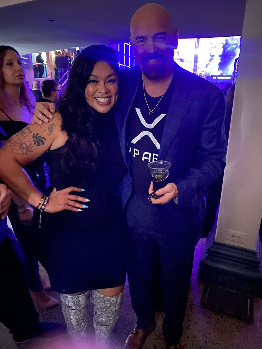 RealityOverInt's tweet image. With the one and only @JohnEDeaton1  at the @Ripple  #ProperParty929

What an amazing night!
Thank you Mr. Deaton for your work!

#TheProperParty929
#XRP #XRPArmy #XRPCommunity