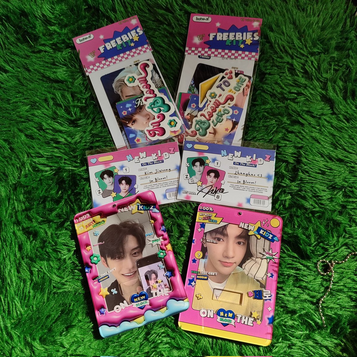 ◝(⑅•ᴗ•⑅)◜..°♡ today's mail from (<a href="/_zeroclub/">َ</a>) !!! 

akhirnya sahabat-sahabatku punya tempat baru ihihihi. lucu-lucu sekali card holder dan freebiesnya. trimssie. 🙈😁🤍🌷