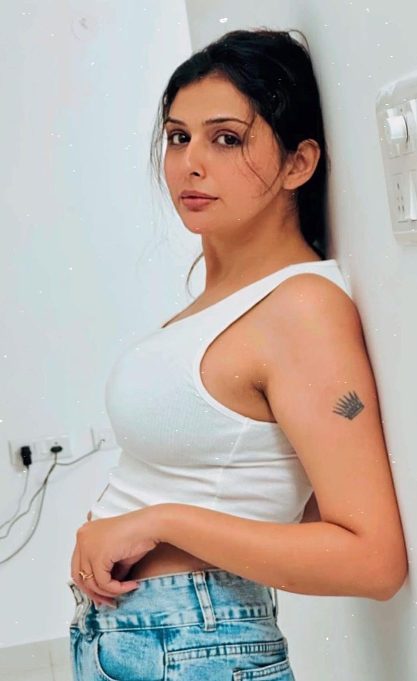 F7V1zzbWgAARqTr?format=jpg&name=large