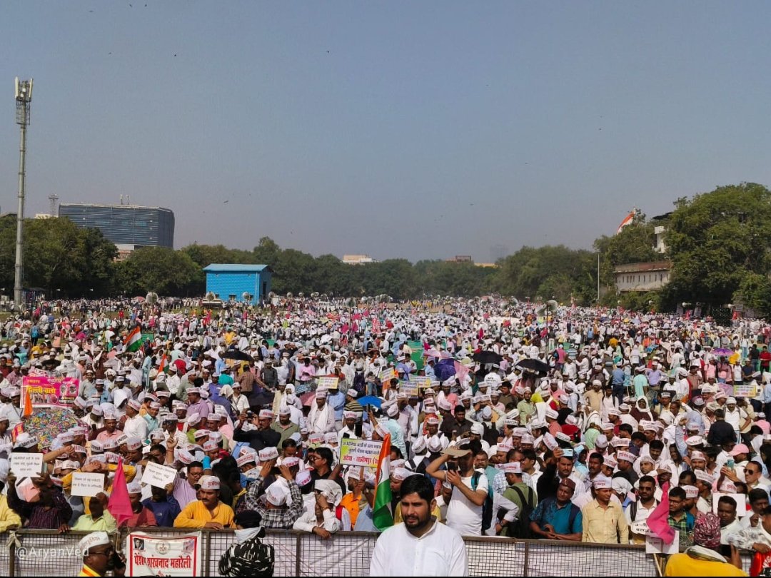 Tumhum1's tweet photo. दिल्ली के #रामलीला_मैदान से #OPS के लिए सम्पूर्ण भारत ने किया #शंखनाद 
रोक सको तो रोक लो इस आंधी को,
हम भी देखें किसमें कितना दम है।
#OPS
#voteforOPS
@RLD_OPS
@PMOIndia
@kharge
@INCIndia
@priyankagandhi
@ashokgehlot51
@OfficeOfKNath
@NMOPS
@NPSEFR
@AmitShah
@vijaykbandhu
@Tumhum1 https://t.co/93ByeLttFs