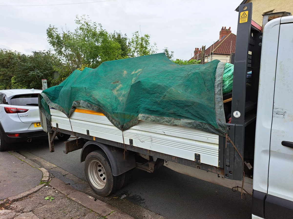 cardiffrivers's tweet photo. Saturday saw 22 volunteers tackle flytipping and the aftermath of cable burning in Plymouth Great Woods. Very depressing as only there 2 months ago. 2 full transit tipper loads and a full trailer of scrap for sale/recycling. Thanks to everyone for a tremendous effort 👏 https://t.co/egQKsmeZLh