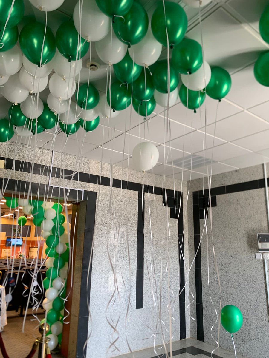 كلية الأعمال tweet media