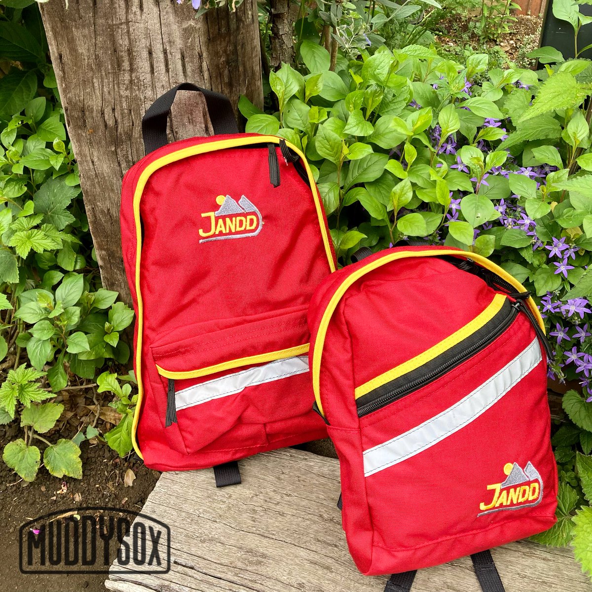 muddy_sox's tweet photo. JANDD
【Joshua Kids Pack】
【Katahn Bookpack】
遠足にもちょうど良いサイズ感の子供リュック
#JANDD #ジャンド　#キッズパック　#子供リュック　#リュック　#遠足　#登園バッグ　#アウトドア　#子供バッグ　#コーデュラナイロン https://t.co/DjomgaIkRP