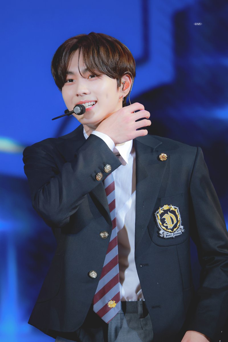 230928 롯데월드

#엔하이픈 #정원
#ENHYPEN #JUNGWON
