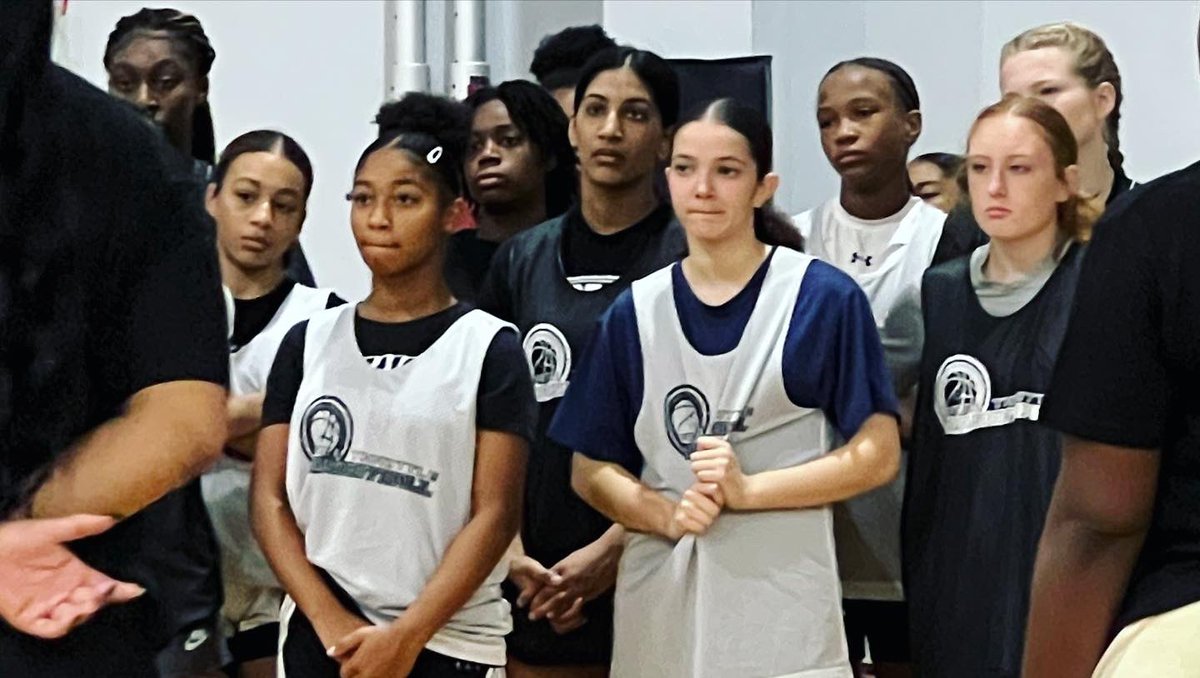 faithfgray's tweet photo. Best of the Best Futures Elite Camp was 🔥🔥🔥.  Definitely one of the best camps this year.  Thank you @FullThrottleT2D @bigstoker1906 @bballjkey for the experience.  #GotBetter #BestoftheBest https://t.co/7s9hlN6cku