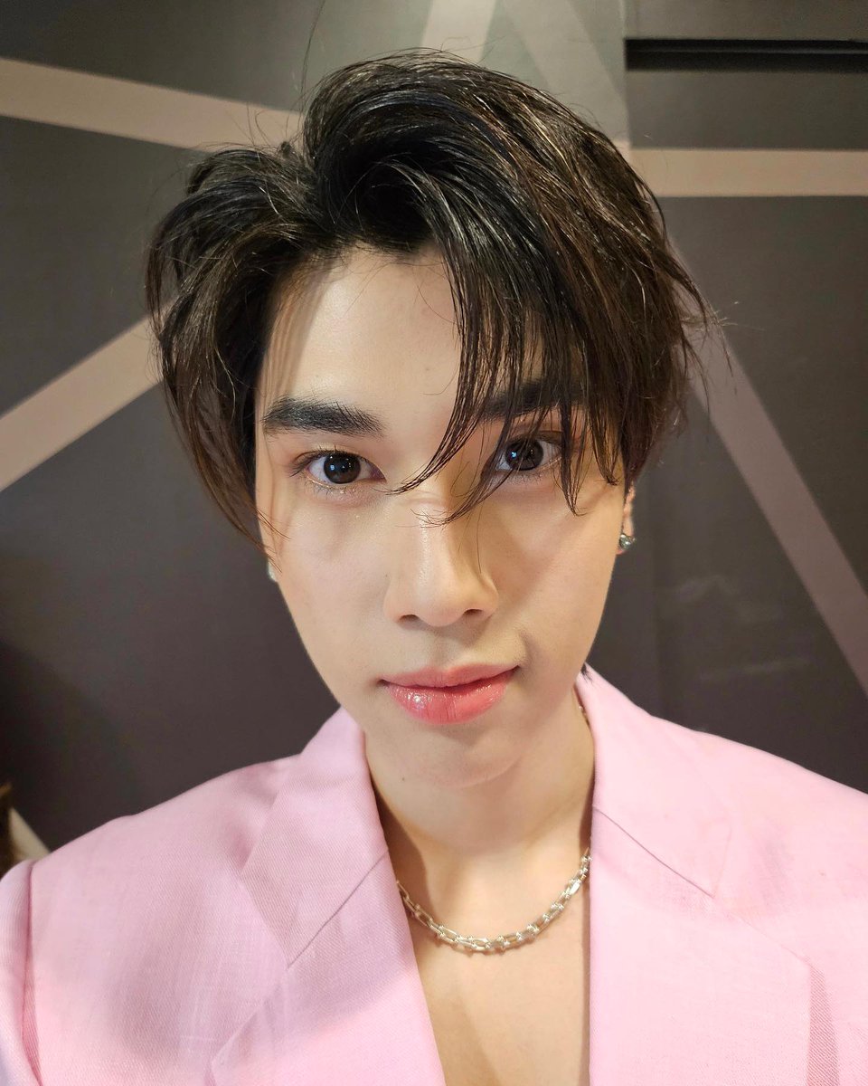 hadaricamil's tweet photo. About yesterday
Love you 💛🐱
@dunknatachai 💕💕
DUNK X TOPS
#Tops #FirsttoShine #TopsPinklao
#EveryDayDISCOVERY https://t.co/fr0MDqZKkX