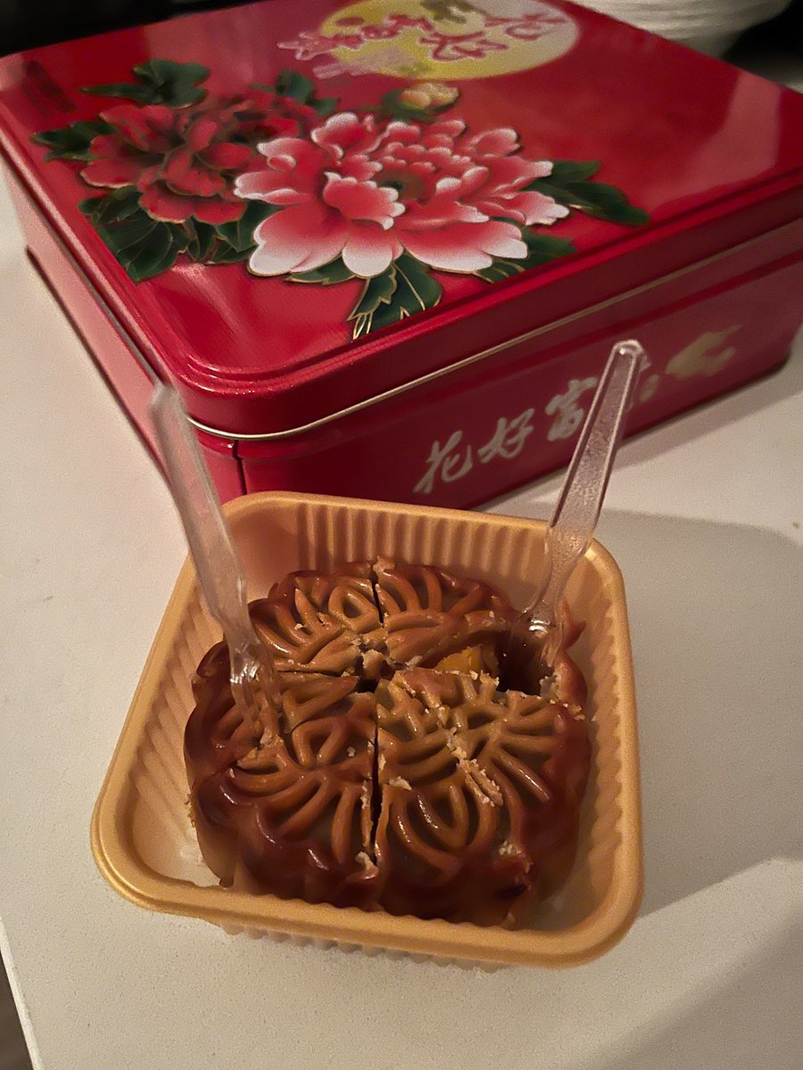 waymond’s fanny pack tweet media