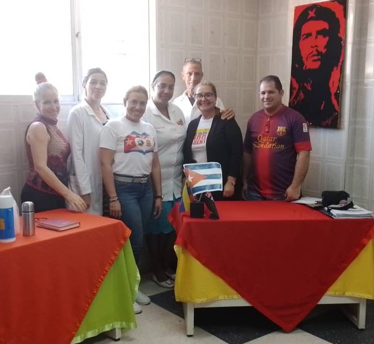 Se realiza visita del CDIR Nacional a excelente colectivo que se desempeña en Centro Diagnóstico Integral Santa Rosalía del Estado Zulia, Institución Colectivo Moral, muy profesionales y con alto nivel de sentido de pertenencia.🇻🇪🇨🇺 
#CubaCoopera 
#CubaPorLaVida 
<a href="/cubacooperaven/">Brigada Médica Cubana en Venezuela</a>