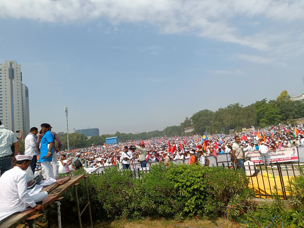 दिल्ली का रामलीला मैदान #पेंशन_हक़_है_लेकर_रहेंगे के नारों के साथ देश भर से जुटे लाखों-लाख पेंशन विहीन युवाओं के साथ मिलकर <a href="/vijaykbandhu/">Vijay Kumar Bandhu</a> जी के नेतृत्व में आवाज बुलंद की।
#NMOPS
#अटेवा