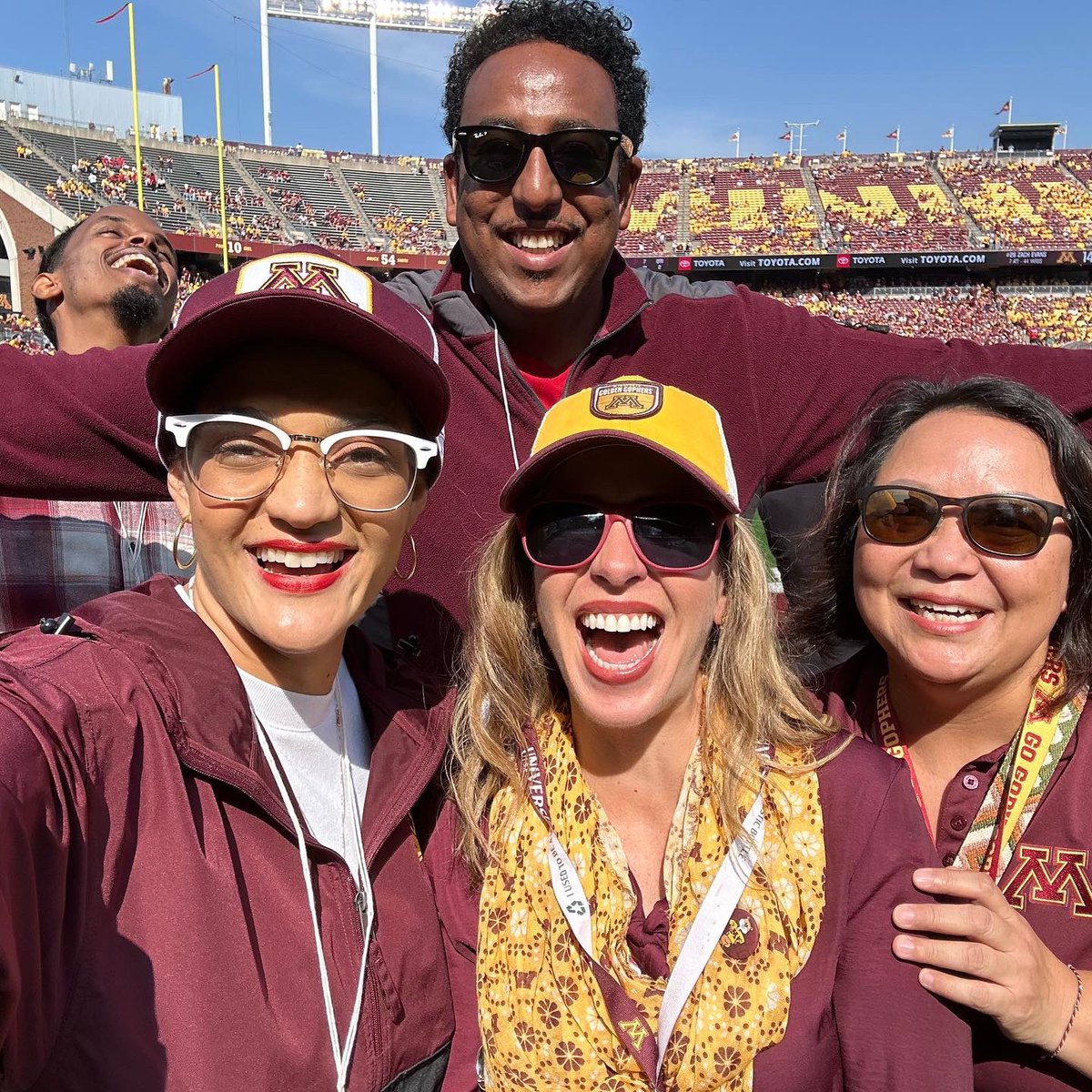samakabforhouse's tweet photo. I'm proud to be a Gophers football fan with my fellow state legislator. Congratulations to our hometown team for their victory today. Special appreciation to our Board of Regents for hosting us. We can't wait to cheer you on this season #LetsGoGophers. https://t.co/ZXXB6SiRSP