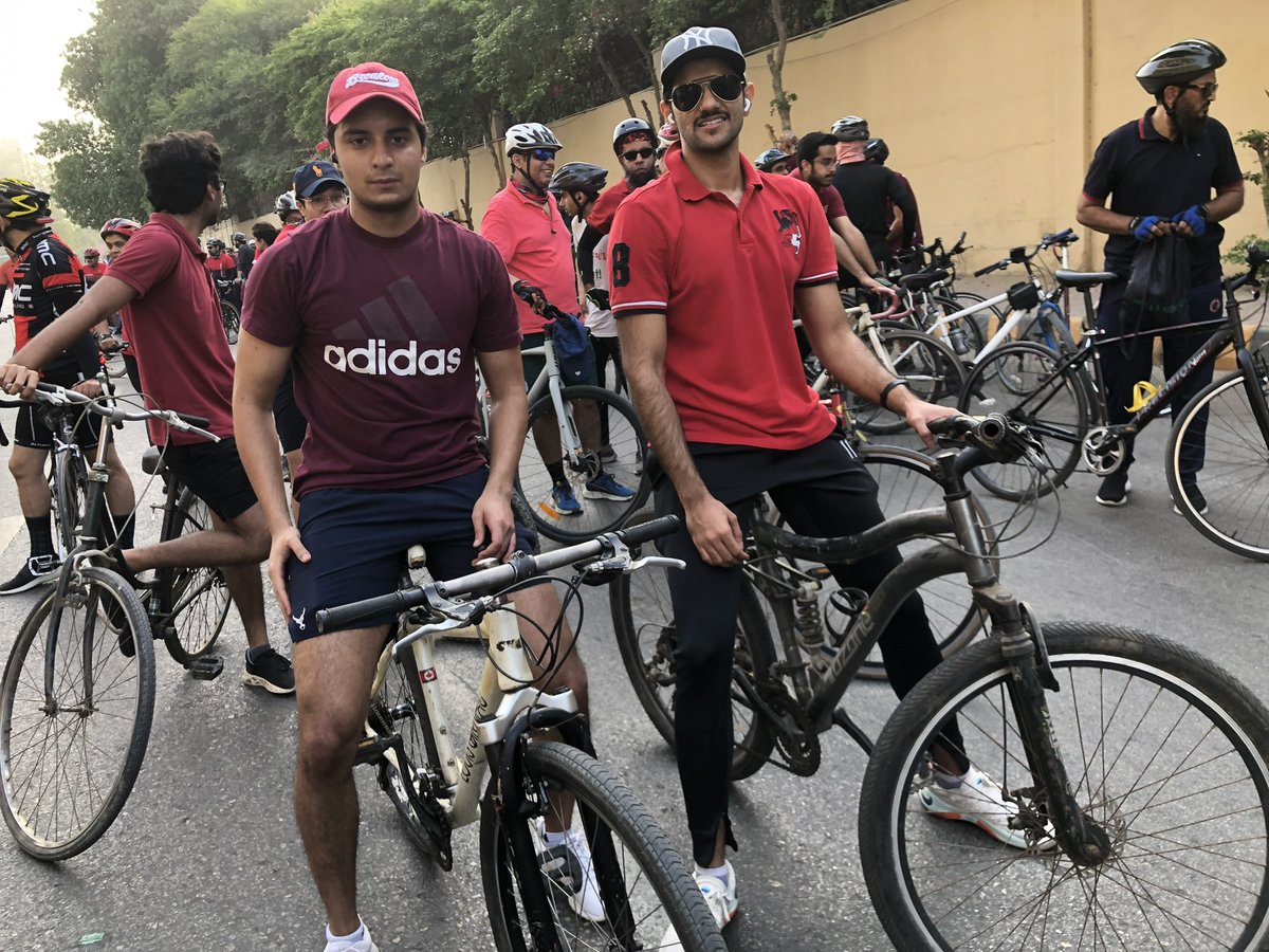 mbh3112's tweet photo. Spinning into a heart-healthy future this #WorldHeartDay2023! Let's keep the beats strong and the wheels turning.
@AdilHaiderMD @SaulatFatimi @AKUGlobal @MahamJaska31823 @MMufarrih 
#Healthyheart https://t.co/h3mXVv1WlH