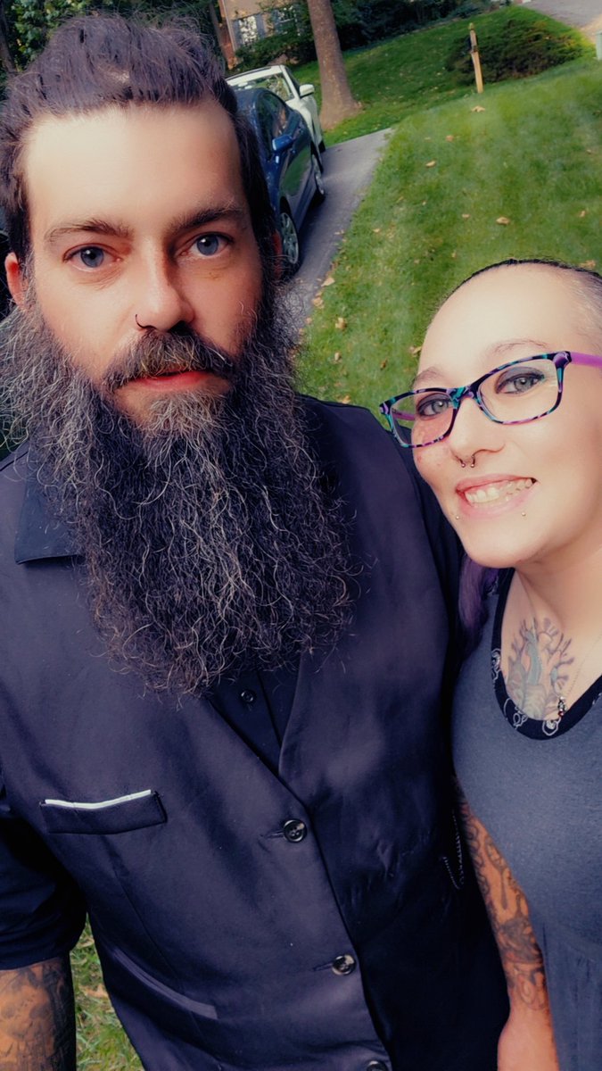 ZombieSqueekins's tweet photo. @x_vikin can we just take a minute to appreciate how pretty my husband is? https://t.co/LIhrboGXQv
