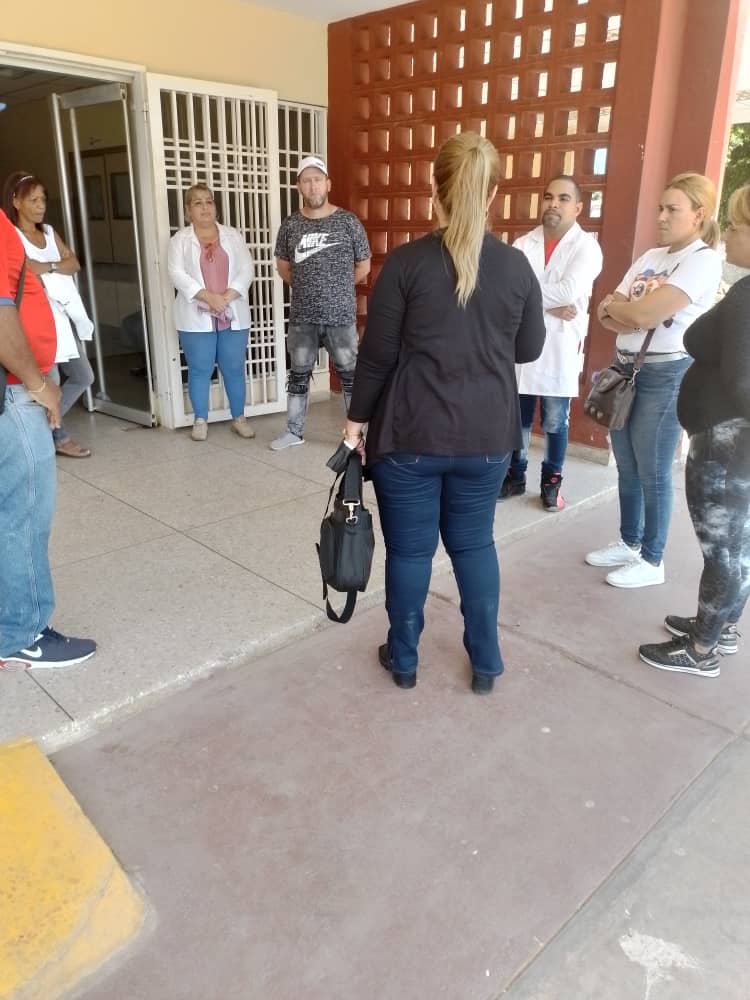 Intercambio con colaboradores pertenecientes al Centro Diagnóstico Integral La Rinconada. 🇻🇪🇨🇺
#CubaCoopera 
#CubaPorLaVida 
<a href="/cubacooperaven/">Brigada Médica Cubana en Venezuela</a>