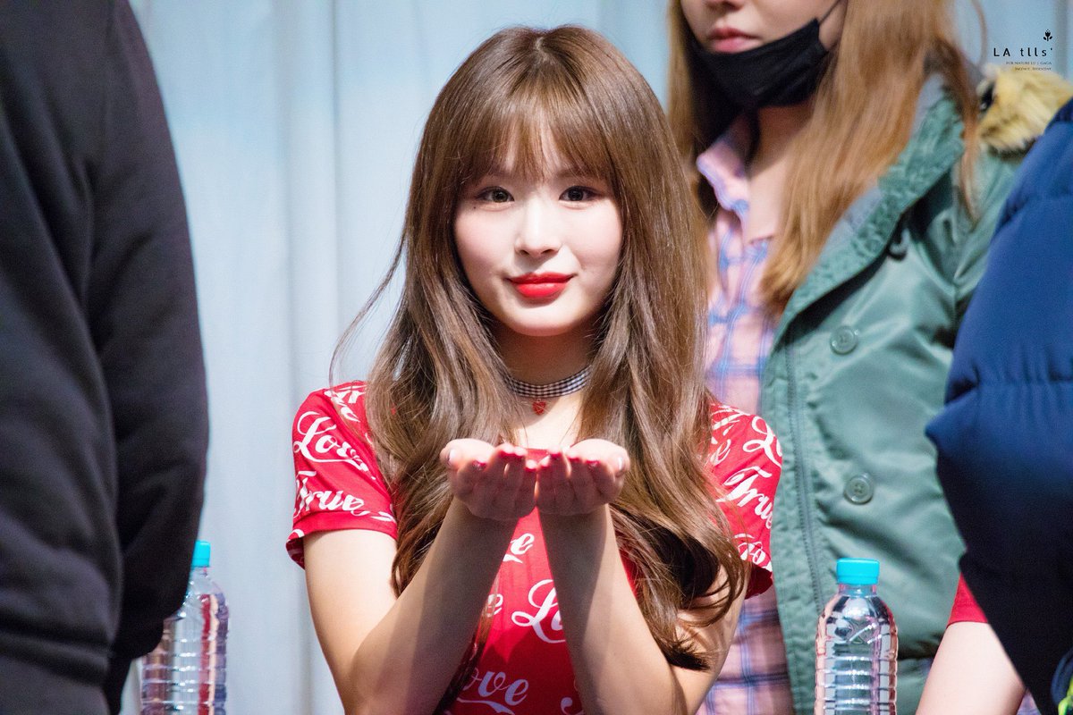 Me tocó salir de mi cueva y nada mejor que asistir al esperado #𝚖ād𑁯ᰍ𝓯es𝐭a donde veré a las icónicas #𝚙l𝖆s𝖙i𝚌𖠇ུ۪𝚐i𝚛𝐥ʼ𝓼 y les echaré porras sin parar durante todo el evento

    #Yue 𝗯͟𝗲͟𝗮͟𝗿  𑁤🧸