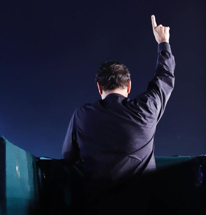 حضرت علی ؓ  نے فرمایا 
حق کی رستے میں سب سے بڑی سختی یہ آتی ہے کہ انسان تنہا رہ جاتا ہے ۔۔

#ڈالر_اسمگلرز_پریشان 
#عمران_خان_کی_جان_کوخطرہ 
#Rs8 #sundayvibes #سانحہ_حیدرآباد_30ستمبر