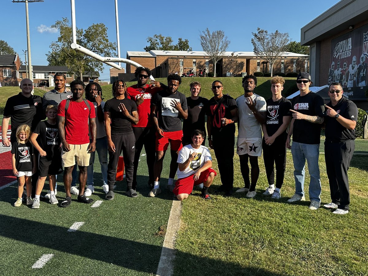 UWA_basketball's tweet image. 2022-2023 GSC CHAMPIONs (27-6) @UWAAthletics @nwood1225 @JakeJobbo @justinallison81 @kent_partridge