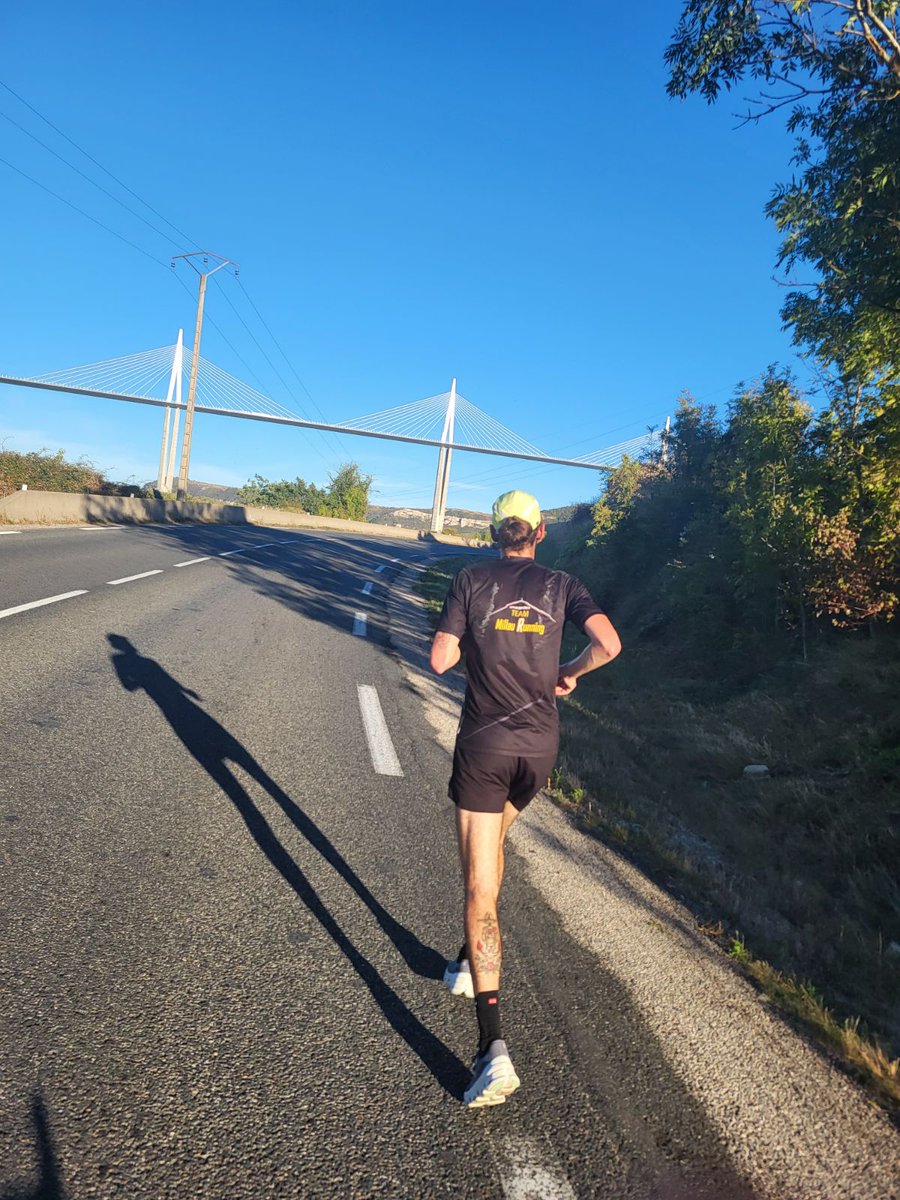 💯 KM DE MILLAU
Samedi 30 septembre 2023
✔️9:06:31
✔️17 ème au classement sous une chaleur écrasante 
Très fière de toi Lucas et heureuse pour toi !
<a href="/100kmdemillau/">100 km de Millau</a>
#Aveyron #nejamaisabandonner #DeFi #Centbornards