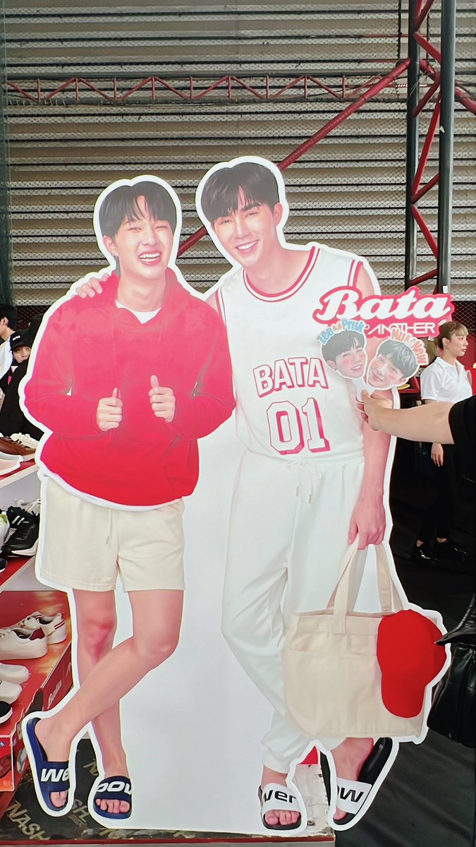 mimar_znn's tweet photo. 바타 지누뉴!!! ~~~💙🧡

#BataThailand
#BataAnotherChance https://t.co/6Wy5Xh9KFo