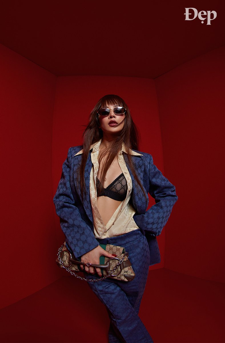 chipuofficial's tweet photo. Chi Pu x Đẹp | Wind of Change
- - - - -
Ê KÍP THỰC HIỆN
Nhiếp ảnh: HOÀNG PHÚC
Stylist: CHI LEMON
Trang điểm & làm tóc: HIWON
Chỉnh sửa hình ảnh: KHÁNH QUỐC LÊ
Trợ lý stylist: VĨNH KHOA
Dựng cảnh: NINA NGUYEN
Trang phục: GUCCI
#ChiPu #tapchidep #depmagazine #Dep278 #GucciHorsebitChain #Gucci