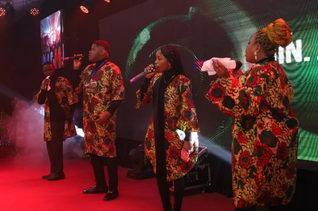 PastorEmekaIroh's tweet photo. #moments from πππ π½ππ πππππ ππ ππππΌπΎπππ
Minister Emmanuel took us into the realms of Elohim in Worship!
#onebignightofmiracles
#onebignight
#pastorchukwuemekairoh
#PastorMiriamIroh
#Energyofthespirit
#gatheringofchampions
#cityofmiracles https://t.co/b0c26Csb68
