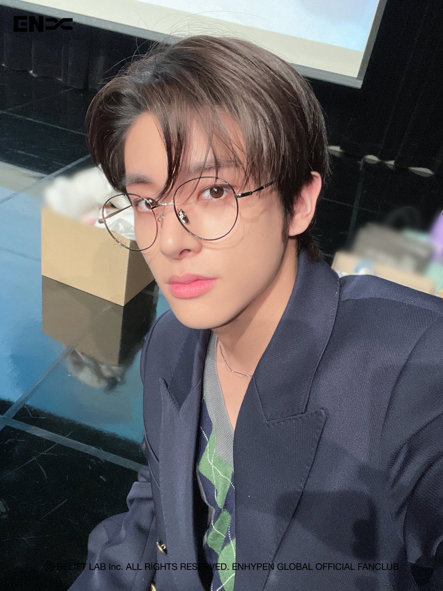 15ARCHIVEz's tweet photo. ENHYPEN 'DARK BLOOD' Selfies 
#ENHYPEN_JAKE #JAKE #제이크 https://t.co/mf5WuGQoDx