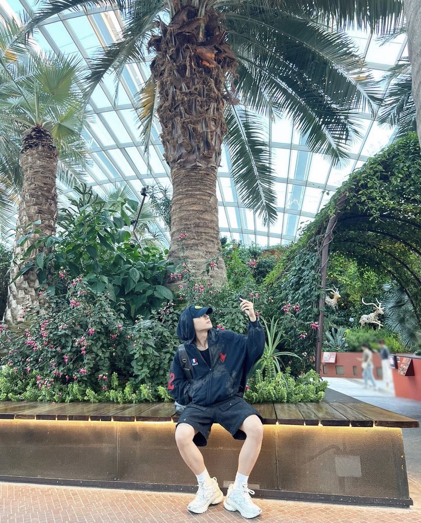 luv4hanjii's tweet photo. heyo I’m drew!! looking for interactive #moots :))

❥ : they/them!! || native/black || 06           
❥ : I tweet mainly about ateez and enha (occasionally others) 
❥ : all fandoms are welcome!! 
❥ : I’m not new to #kpoptwt /#stantwt                         

♡ / ↻ to spread https://t.co/vbPWbN90e4