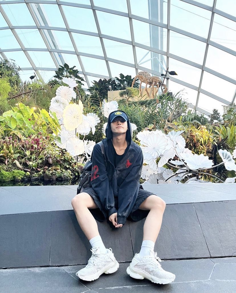 luv4hanjii's tweet photo. heyo I’m drew!! looking for interactive #moots :))

❥ : they/them!! || native/black || 06           
❥ : I tweet mainly about ateez and enha (occasionally others) 
❥ : all fandoms are welcome!! 
❥ : I’m not new to #kpoptwt /#stantwt                         

♡ / ↻ to spread https://t.co/vbPWbN90e4