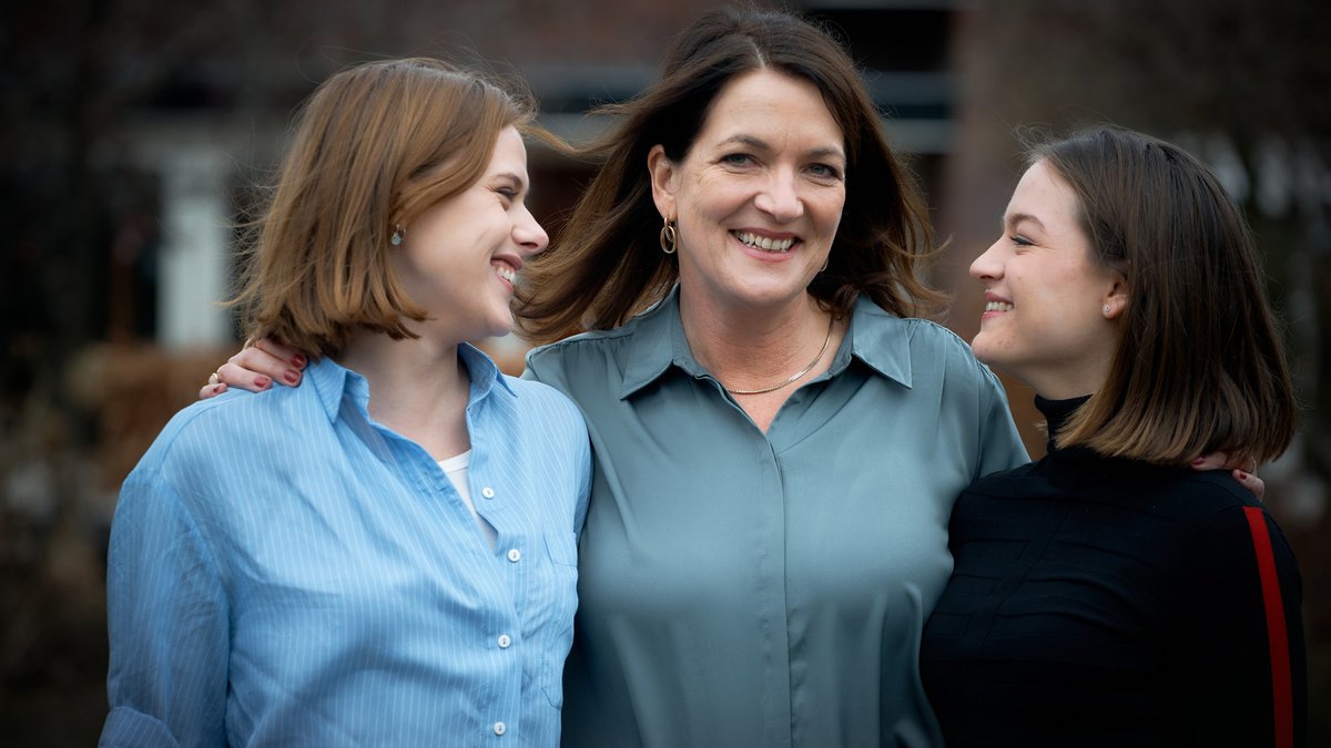 Een nieuwe De Gids in je podcast-app over tv-maand september met All Stars En Zonen, Beter Laat Dan Nooit, Boer Zoekt Vrouw, Date Smakelijk, Het Jaar Van, Hotel Hollandia, Jelka Op Eigen Houtje en Oogappels. Én post van luisteraars, streaming tips en vooruitblik op maand oktober!