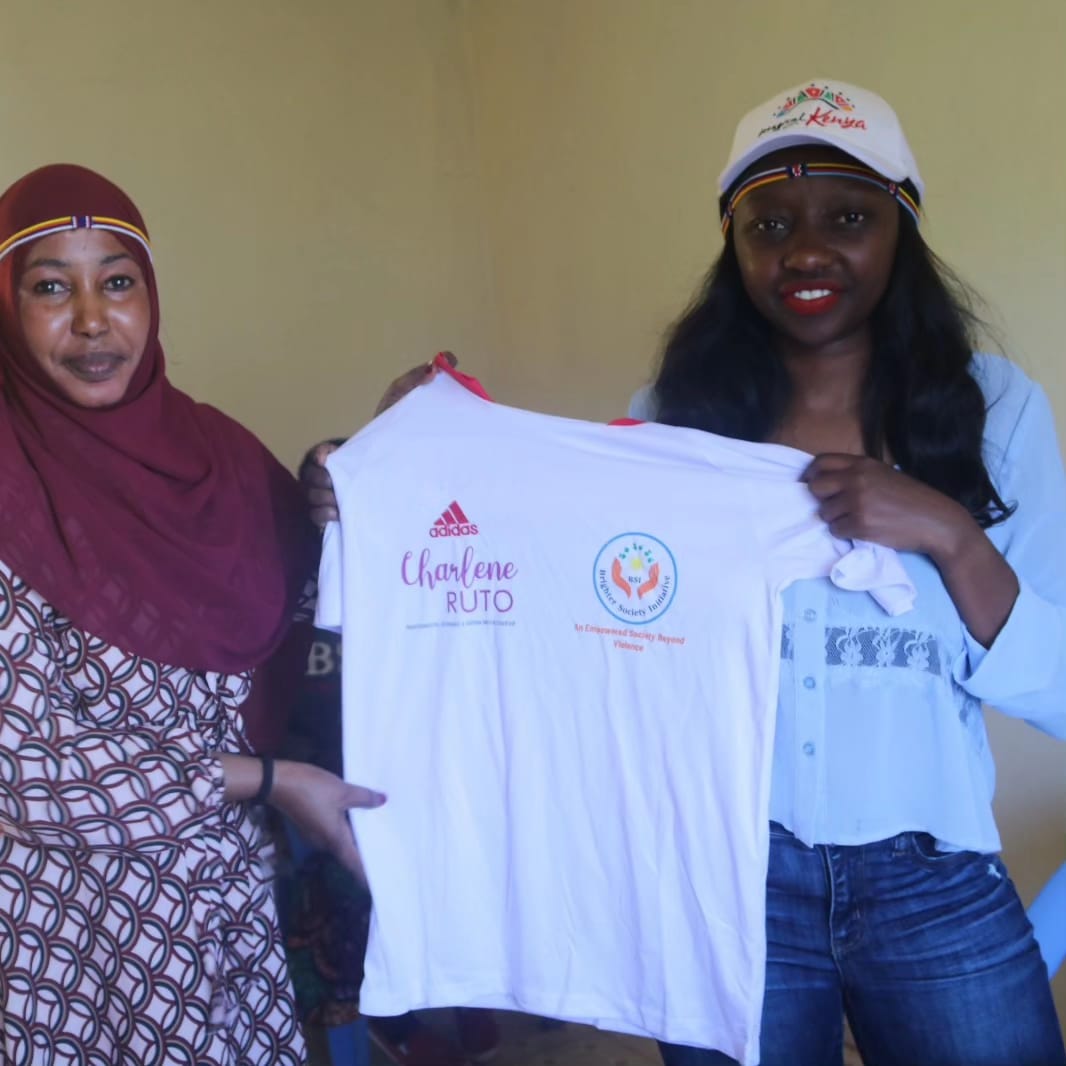charlruto's tweet photo. We donated football kits to the football teams to motivate them to keep harnessing their talent.
Let us be at the frontline to put FGM to a final end through grassroot organizations.
#the30things #antiFGMcampaign #football #sportsartsandtalentpromotion https://t.co/H2sj0IK6RT