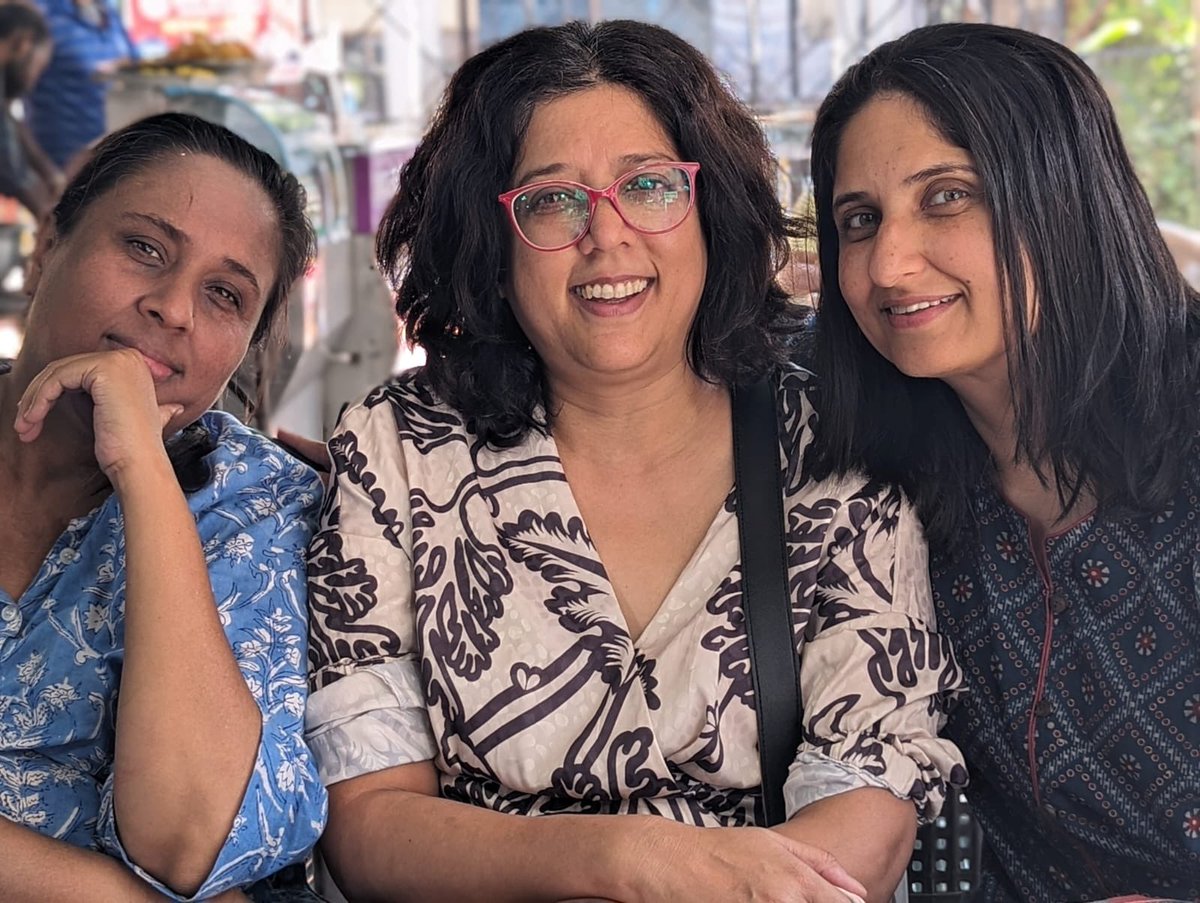 bahardutt's tweet photo. When @BDUTT drags you for #poha and jalebi In a  half sleepy state on @nmann2015 birthday ! It was yum 💕 https://t.co/We2BXkDQh0