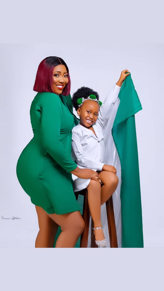 Oluwamezie's tweet photo. We pray 🙏 🤲 this #IndependenceDay bring new tidings to Nigeria 🇳🇬.....
#Arochukwu
#Atani https://t.co/DepD44aw8P