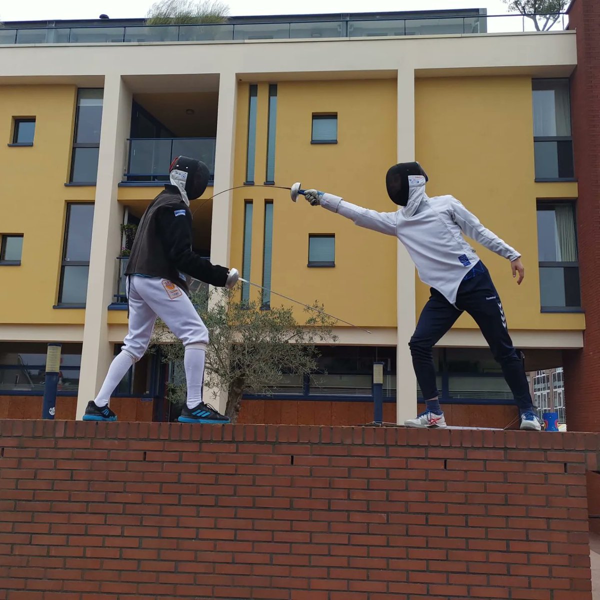 Impressie Jaarmarkt Alphen 2023. Hieronder een interview door Studio Alphen met één van de oprichters van Robbschermen bij de jaarlijkse jaarmarkt in Alphen.

Titel: Marktkramen op de Jaarmarkt 2023: Robbschermen

youtu.be/qVEUTT2rdpY?si…

#jaarmarkt #Alphen #interview