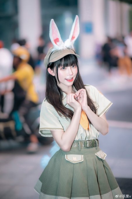 Twitterのコスプレ画像15