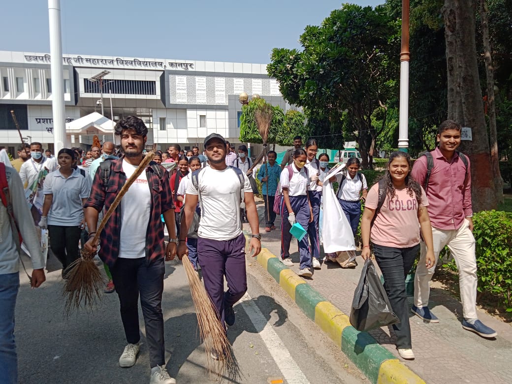 'Clean India, Green India'
#csjmu @vpathakin @CSJM_University #1ctober #CleanIndiagreenindia 
#akekadam #GreenSocialSummit #Kanpur #csjmu #s4u